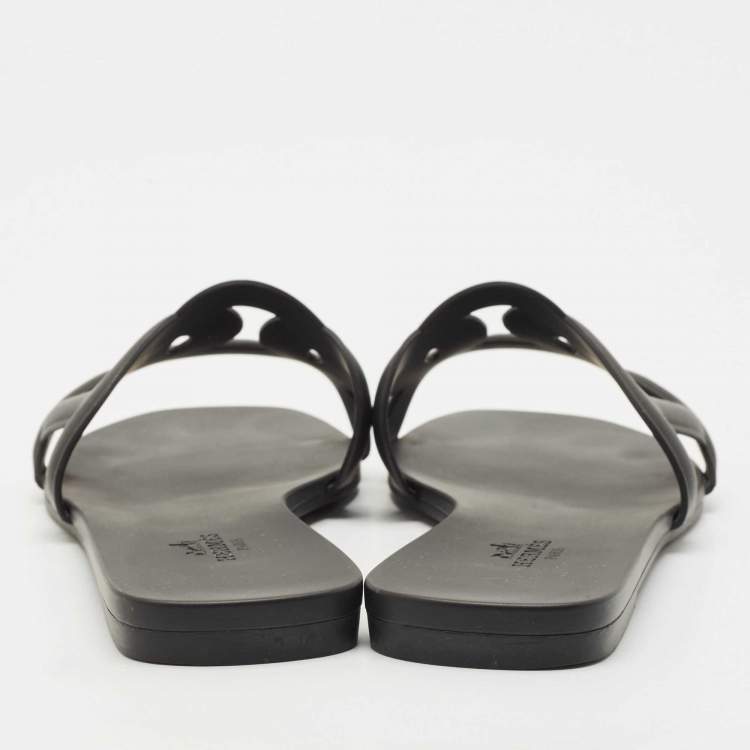 Pre Owned Hermes Black Rubber Aloha Flat Slide Sandals Size 37