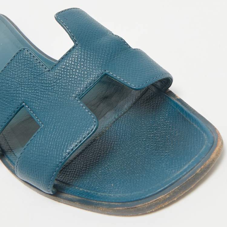 Pre Owned Hermes Teal Leather Oran Flat Slides Size 39.5