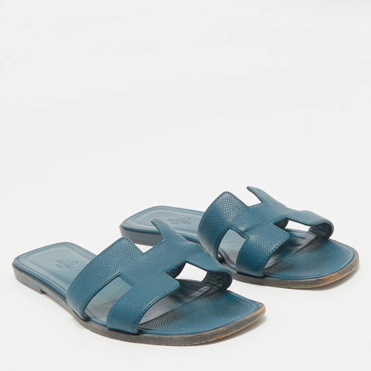 Pre Owned Hermes Teal Leather Oran Flat Slides Size 39.5