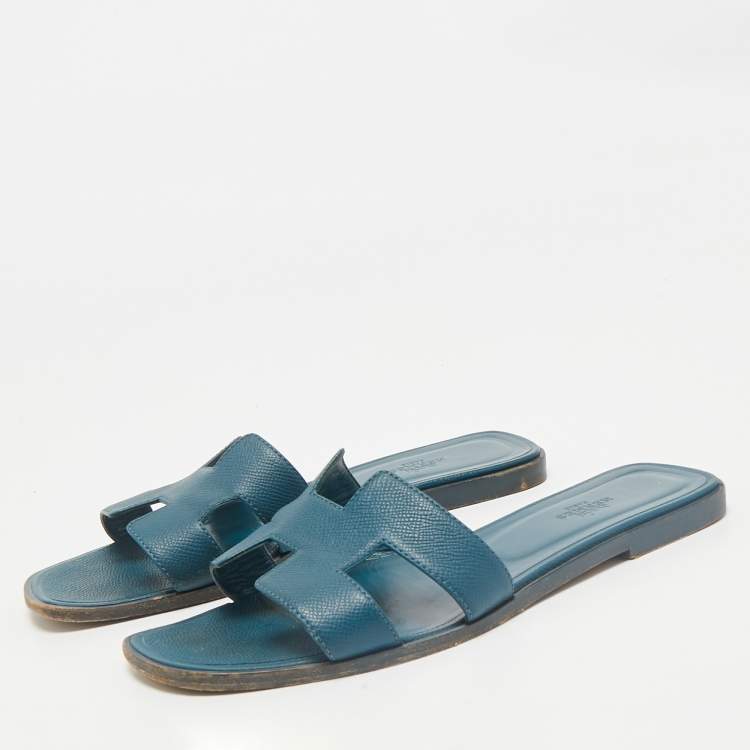 Pre Owned Hermes Teal Leather Oran Flat Slides Size 39.5