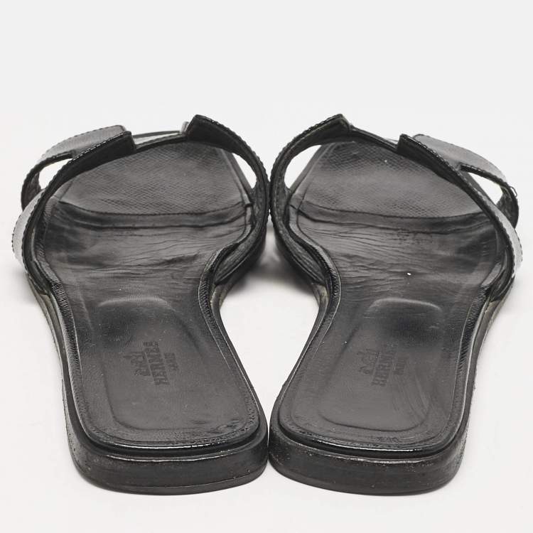 Pre Owned Hermes Black Patent Leather Oran Flat Slides Size 39.5