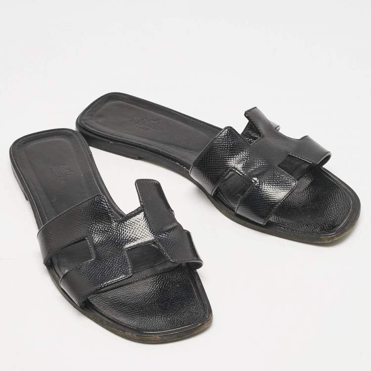 Pre Owned Hermes Black Patent Leather Oran Flat Slides Size 39.5