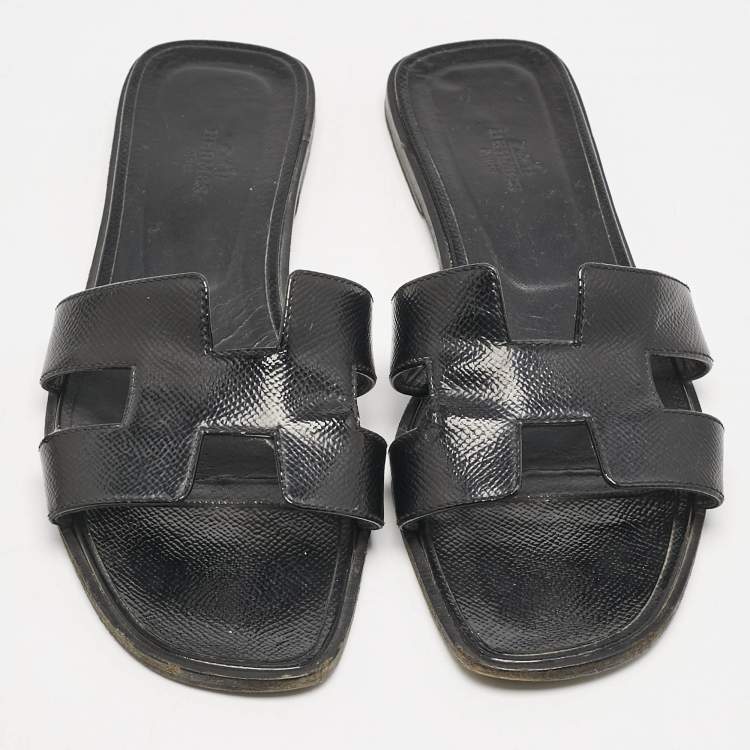 Pre Owned Hermes Black Patent Leather Oran Flat Slides Size 39.5