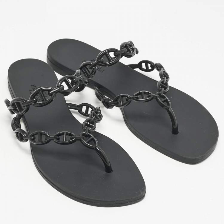 Pre Owned Hermes Black Rubber Island Flat Sandals Size 39