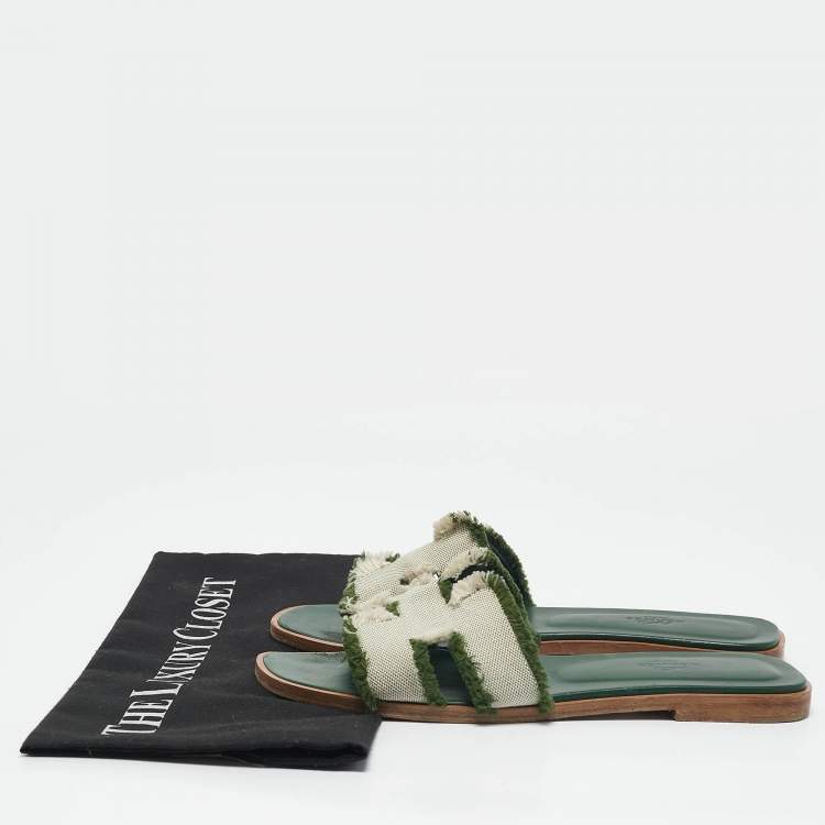 Pre Owned Hermes Green/Off White Canvas Fringe Oran Flat Slide Sandals Size 38