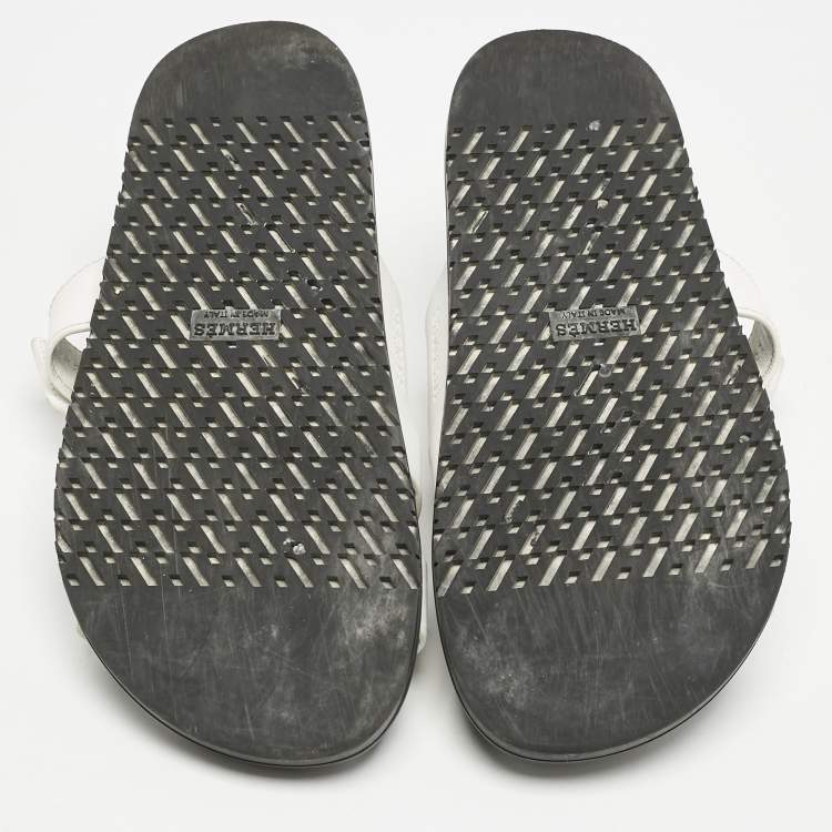 Pre Owned Hermes White Leather Chypre Flat Sandals Size 38