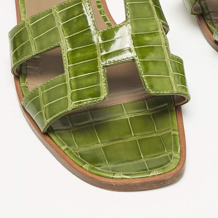 Pre Owned Hermes Green Alligator Leather Oran Flat Slides Size 38