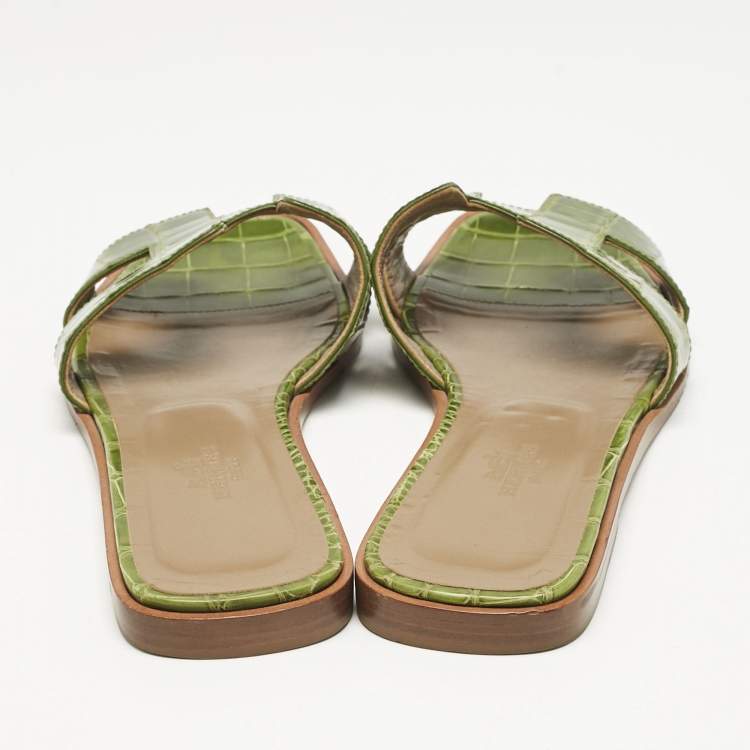 Pre Owned Hermes Green Alligator Leather Oran Flat Slides Size 38