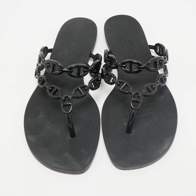 Pre Owned Hermes Black Rubber Island Flat Sandals Size 38