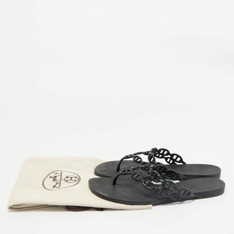 Pre Owned Hermes Black Rubber Island Flat Sandals Size 38
