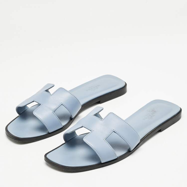 Pre Owned Hermes Blue Leather Oran Flat Slides Size 39