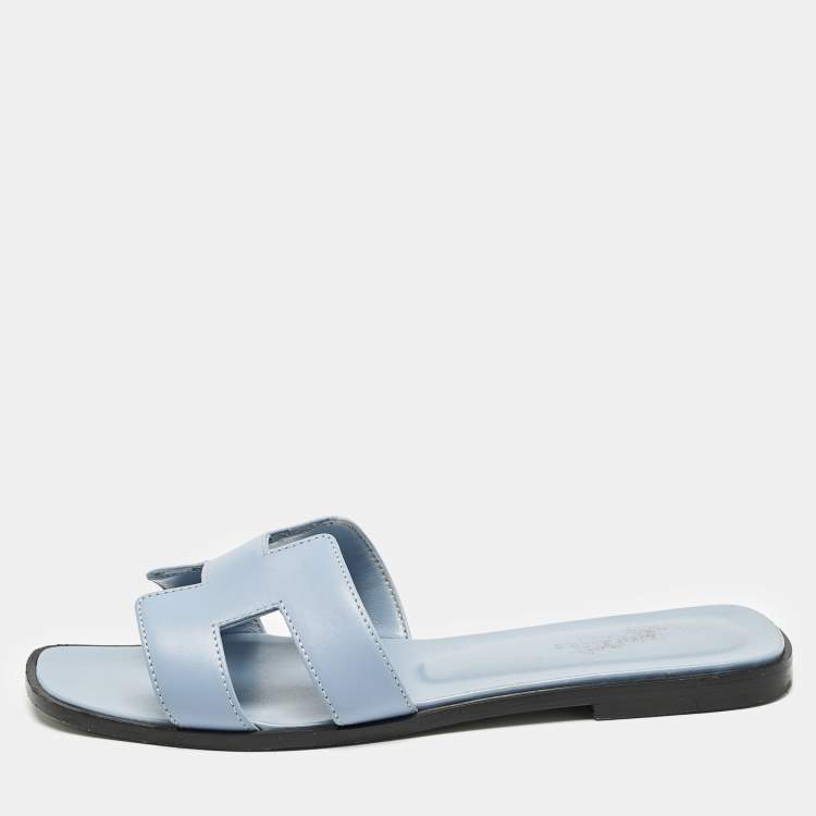 Pre Owned Hermes Blue Leather Oran Flat Slides Size 39