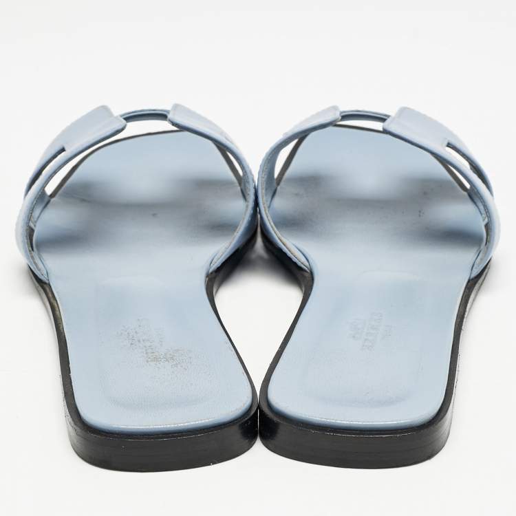 Pre Owned Hermes Blue Leather Oran Flat Slides Size 39