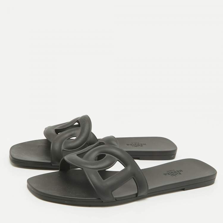 Pre Owned Hermes Black Rubber Aloha Flat Slides Size 38