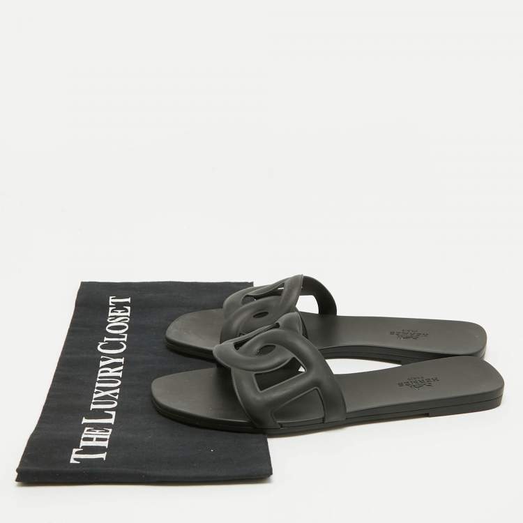 Pre Owned Hermes Black Rubber Aloha Flat Slides Size 38