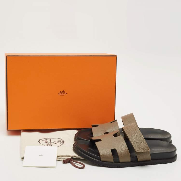 مملوكة مسبقًا Hermes Grey Leather Chypre Sandals Size 40.5