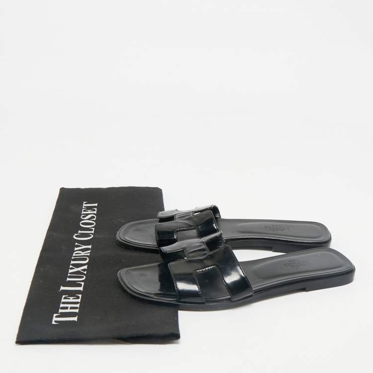 Pre Owned Hermes Black Patent Leather Oran Flat Slides Size 37.5