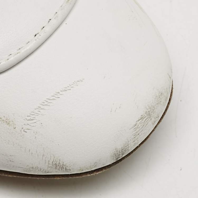 Pre Owned Hermes White Leather Oz Flat Mules Size 39