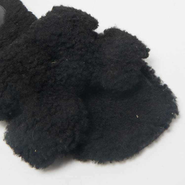 Pre Owned Hermes Black Shearling Fur Oran Flat Sandals Size 39