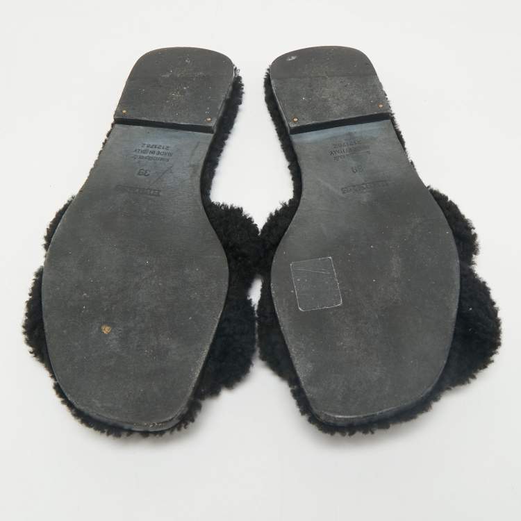 Pre Owned Hermes Black Shearling Fur Oran Flat Sandals Size 39