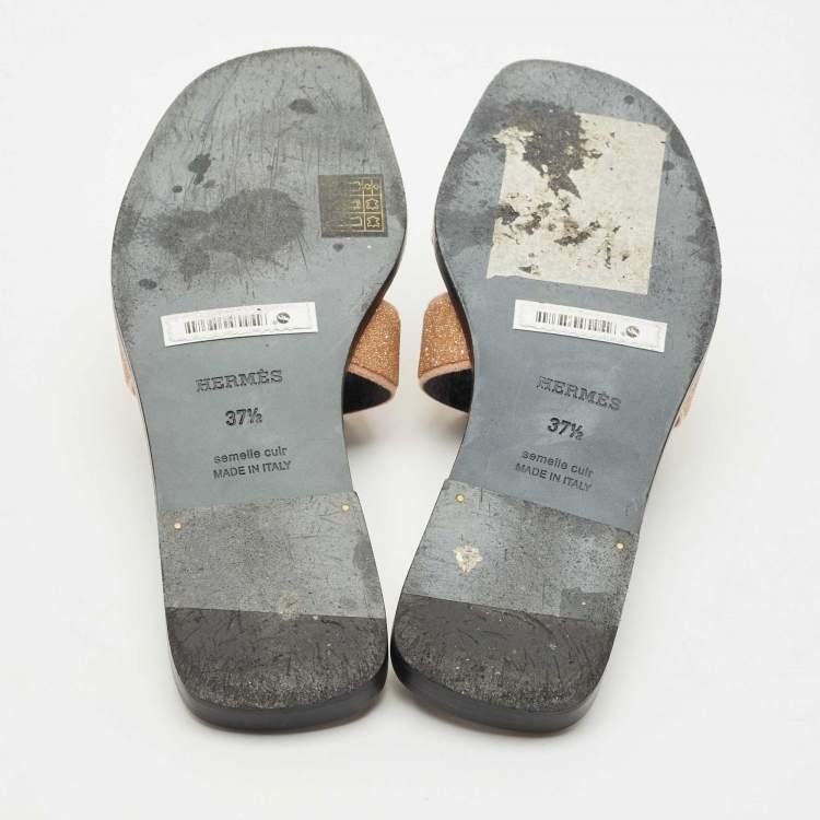 مملوكة مسبقًا Hermes Peach Pink Glitter and Suede Oran Flat Slide Sandals Size 37.5