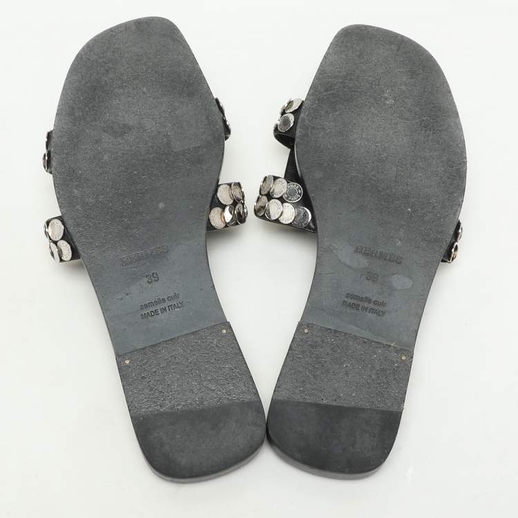 Pre Owned Hermès Black Leather Clou De Selle Embellished Oran Flat Slides Size 39