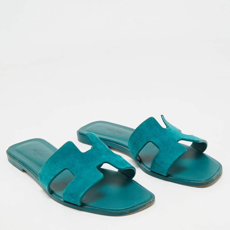 Pre Owned Hermès Teal Green Suede Oran Flat Slides Size 38