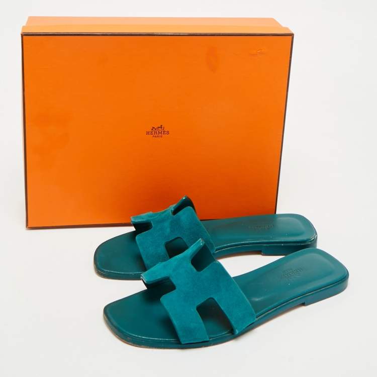 Pre Owned Hermès Teal Green Suede Oran Flat Slides Size 38