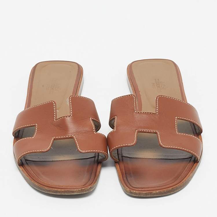 Pre Owned Hermes Brown Leather Oran Flat Slides Size 40