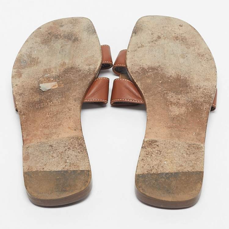Pre Owned Hermes Brown Leather Oran Flat Slides Size 40