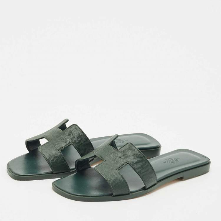 Pre Owned Hermes Dark Green Leather Oran Flat Slides Size 37