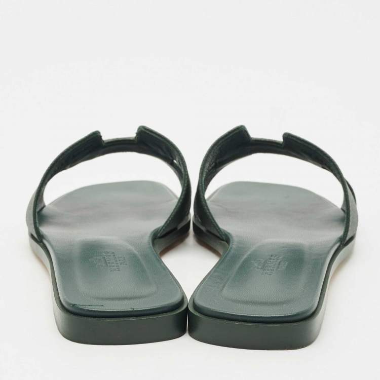 Pre Owned Hermes Dark Green Leather Oran Flat Slides Size 37