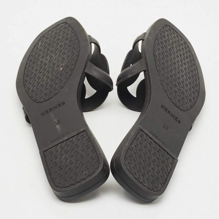Pre Owned Hermes Black Rubber Aloha Flat Slides  Size 35