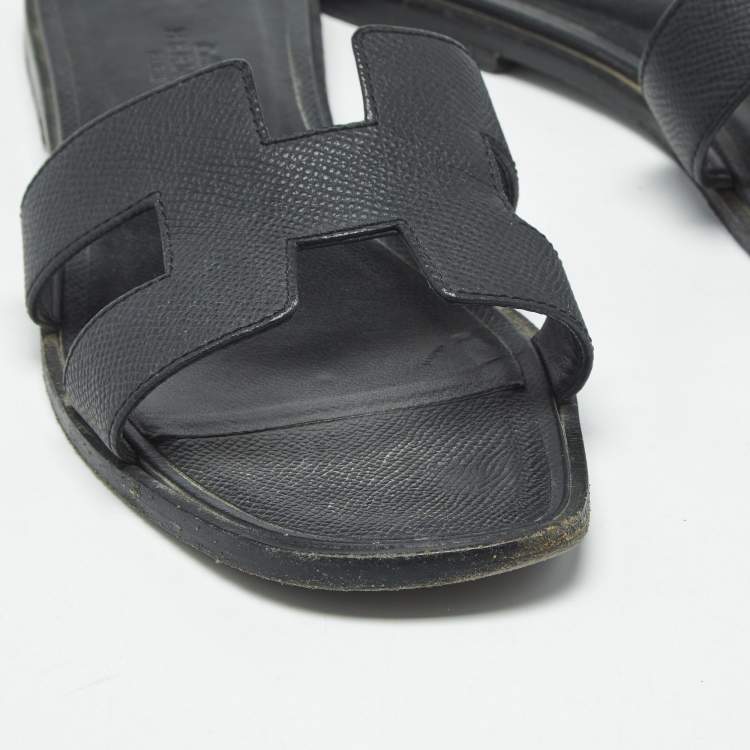 Pre Owned Hermes Black Leather Oran Flat Slide Sandals Size 38