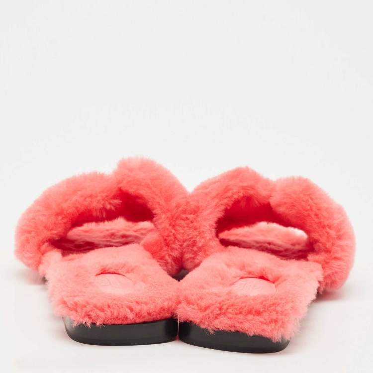 Pre Owned Hermes Red Shearling Fur Oran Flat Sandals Size 38.5