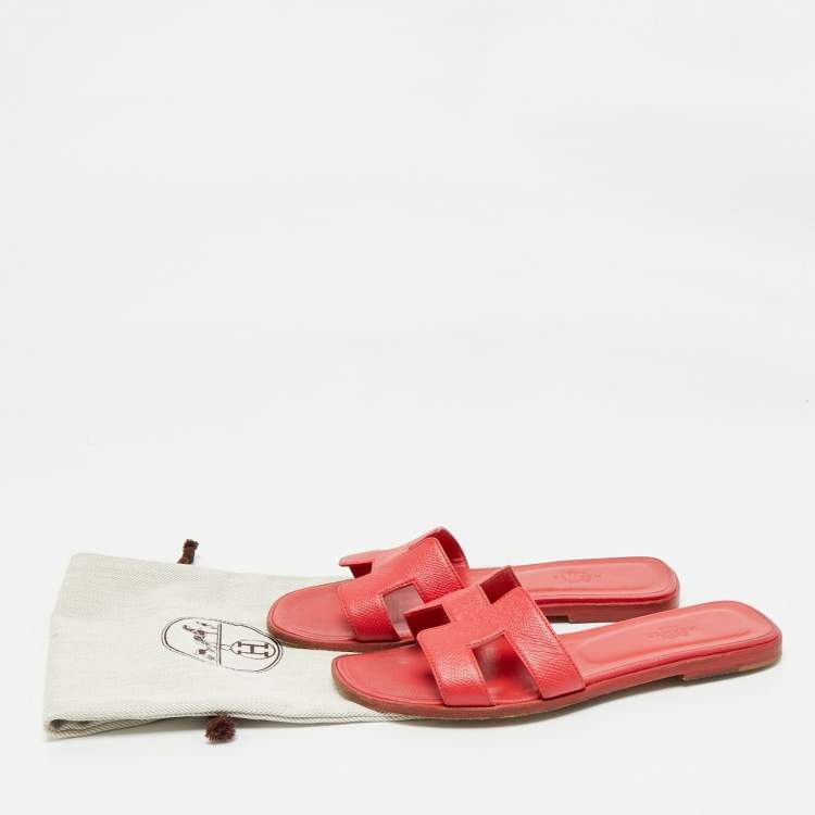Pre Owned Hermes Coral Red Leather Oran Flat Slides Size 38