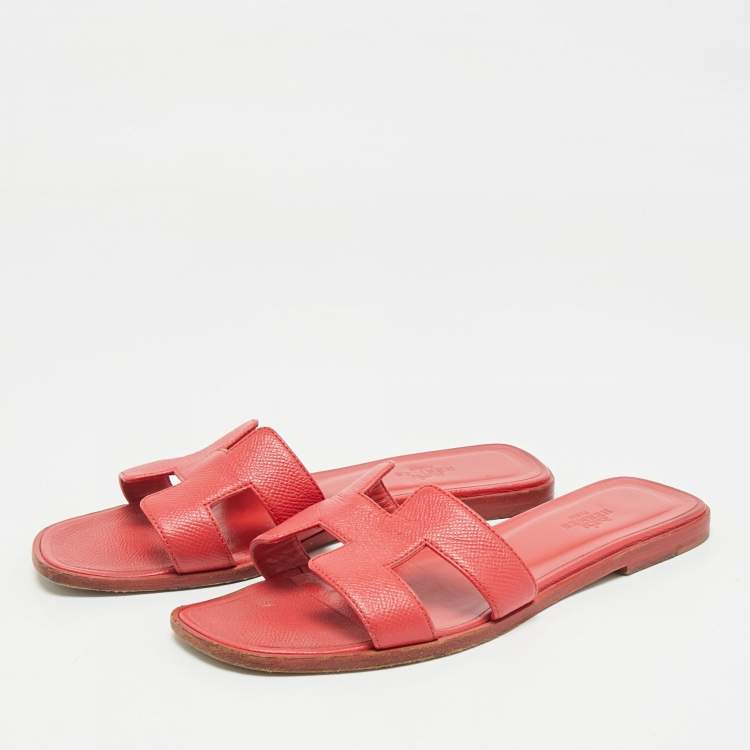Pre Owned Hermes Coral Red Leather Oran Flat Slides Size 38