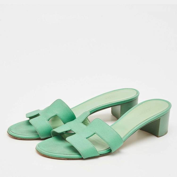 Pre Owned Hermes Green Leather Oasis Slide Sandals Size 38.5