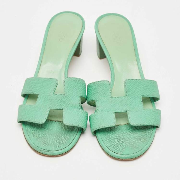 Pre Owned Hermes Green Leather Oasis Slide Sandals Size 38.5