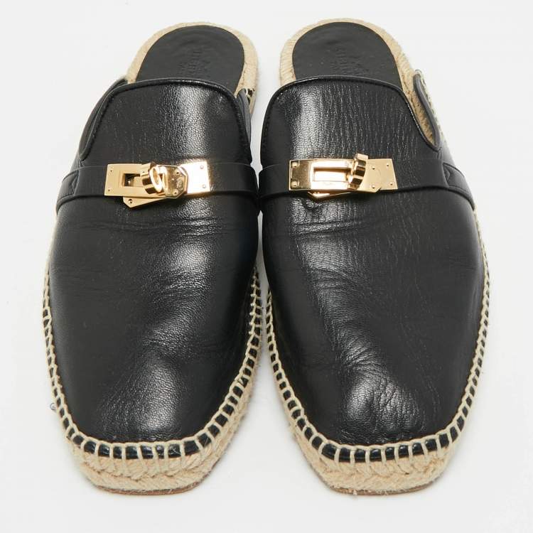 مملوكة مسبقًا Hermes Black Leather Feria Flat Mules Size 38
