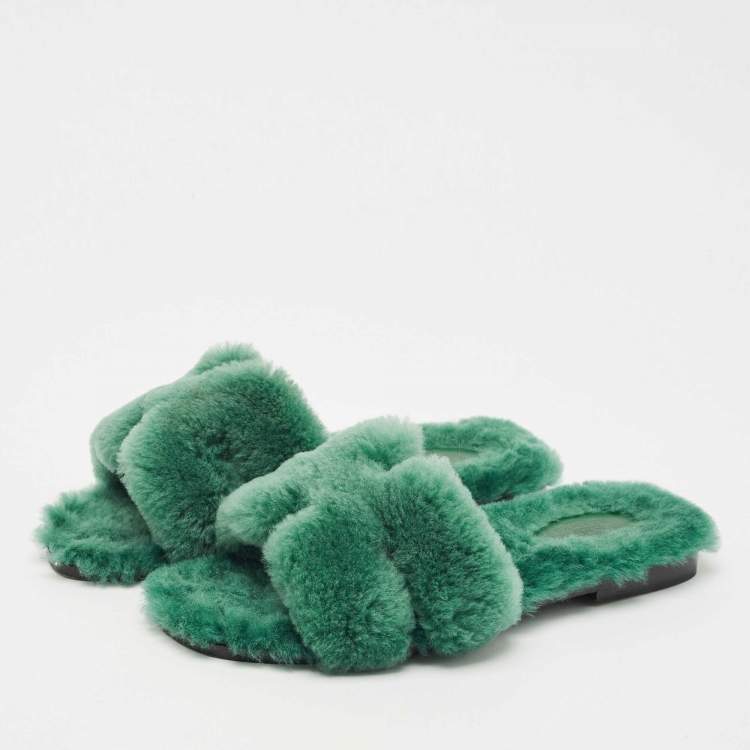 Pre Owned Hermes Green Shearling Fur Oran Flat Slides Size 37.5
