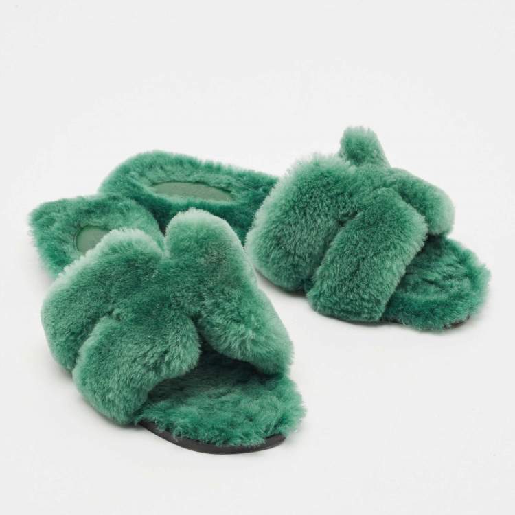 Pre Owned Hermes Green Shearling Fur Oran Flat Slides Size 37.5