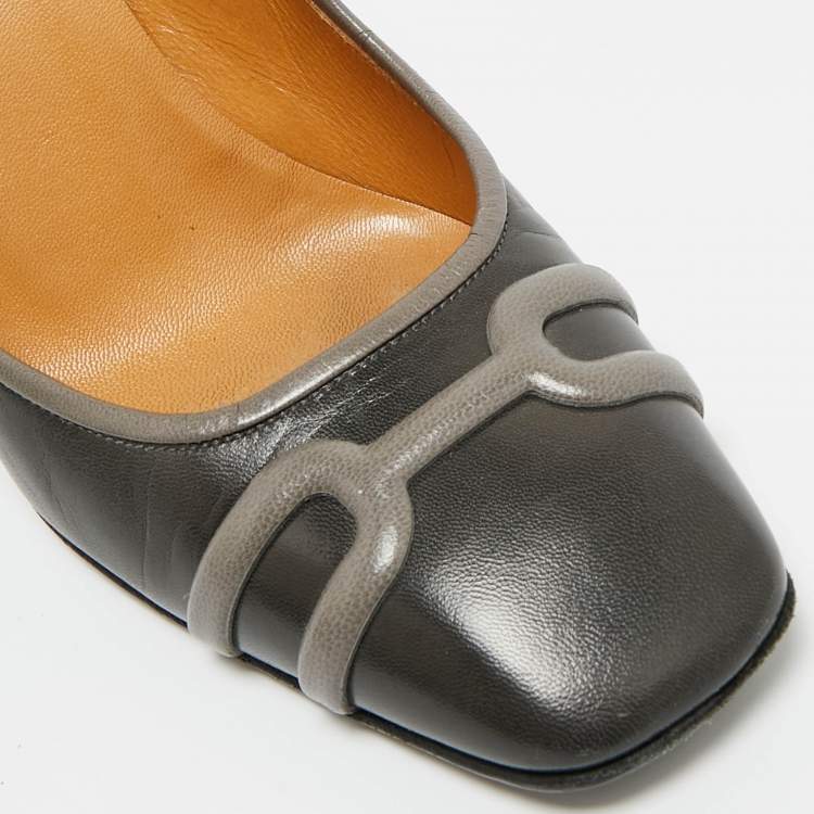 Pre Owned Hermes Grey Leather Block Heel Pumps Size 37