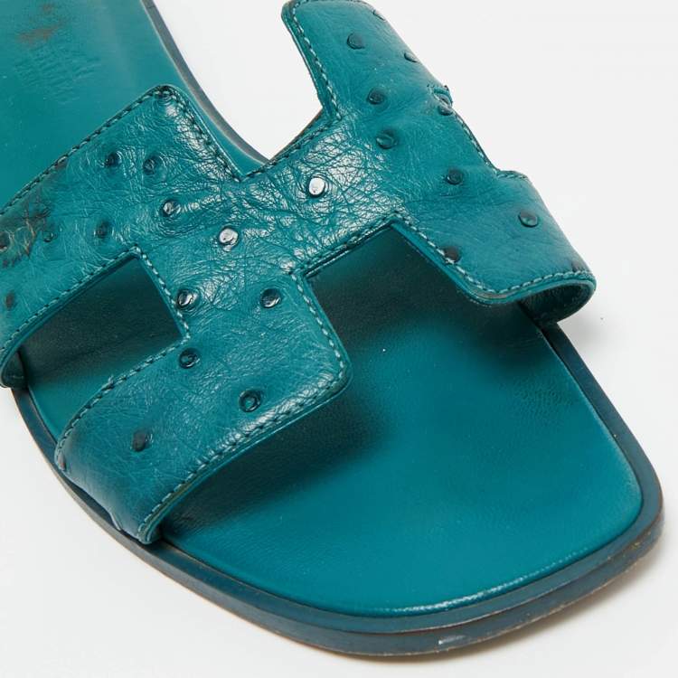 Pre Owned Hermes Blue Ostrich Leather Oran Flat Slides Size 38