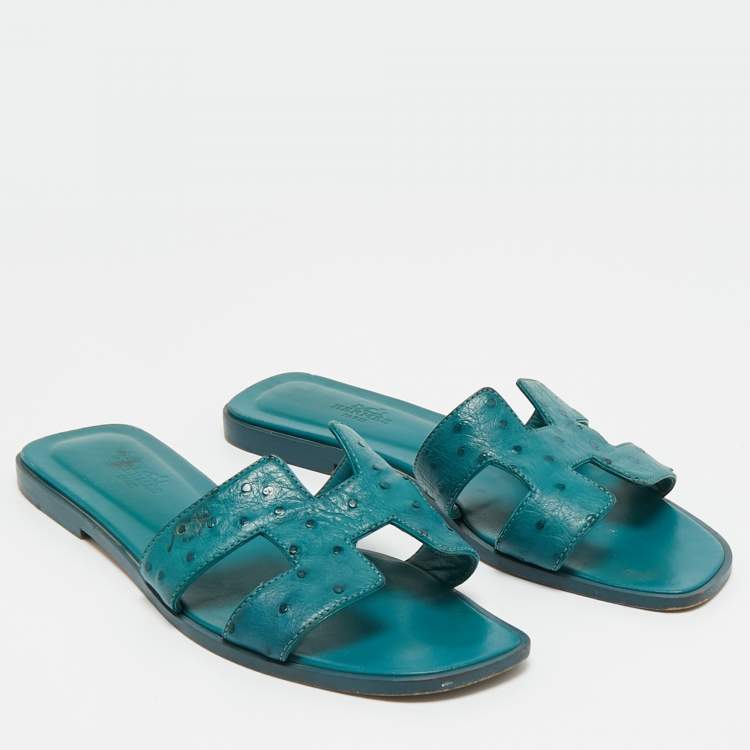 Pre Owned Hermes Blue Ostrich Leather Oran Flat Slides Size 38