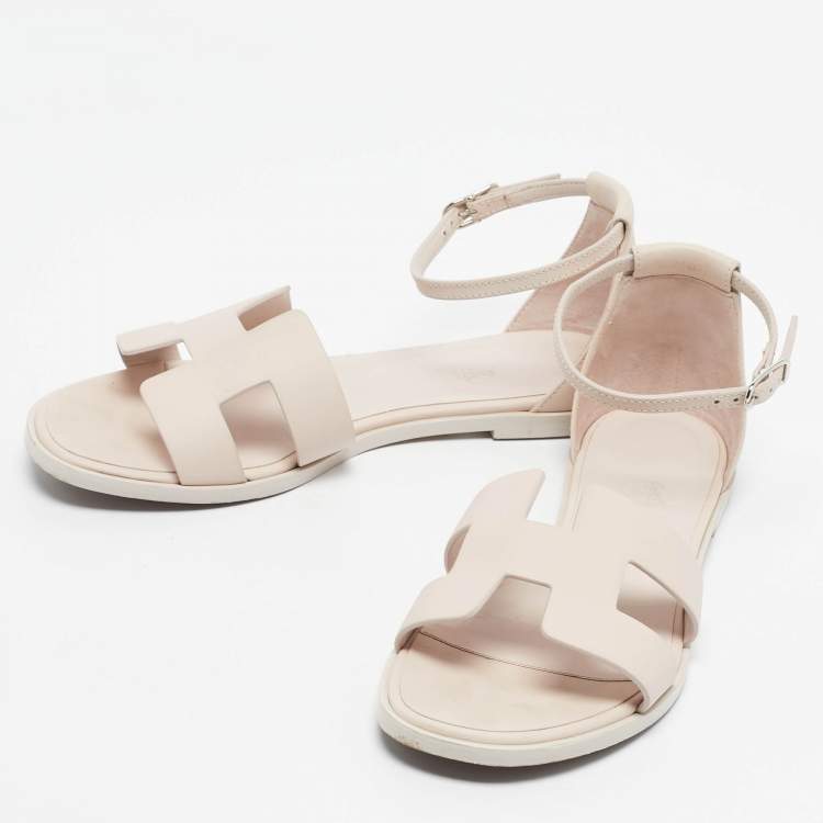 Pre Owned Hermes Cream Leather Poreline Santorini Ankle Strap Flats Size 37