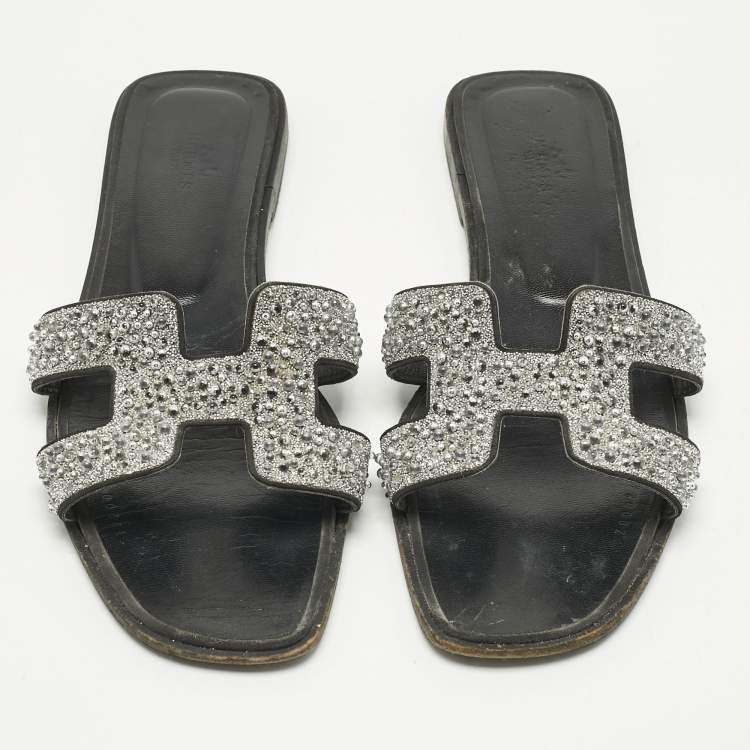 Pre Owned Hermes Silver Leather Crystal Embellished Oran Flat Slide Size 41.5