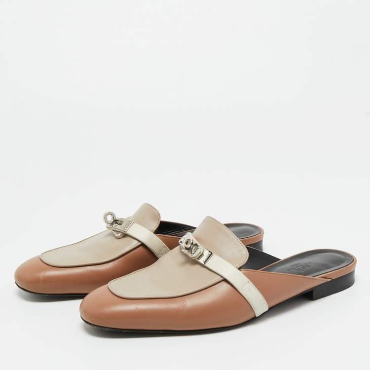 Pre Owned Hermes Beige/Cream Leather Oz Mule Sandals Size 39