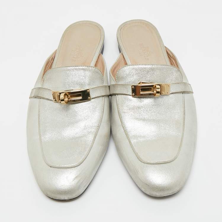 Pre Owned Hermes Silver Leather Oz Mules Size 39