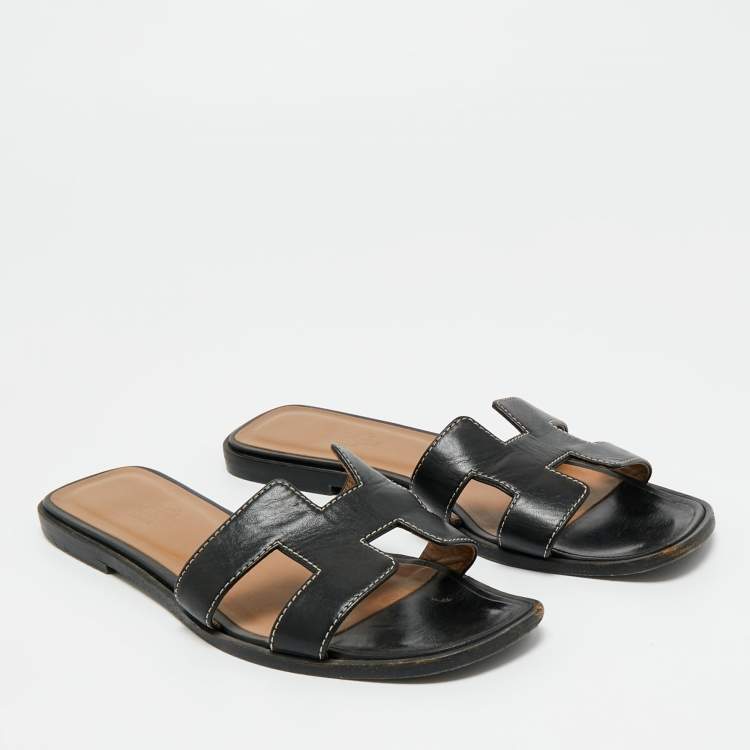 Pre Owned Hermes Black Leather Oran Flat Slide Sandals Size 38 